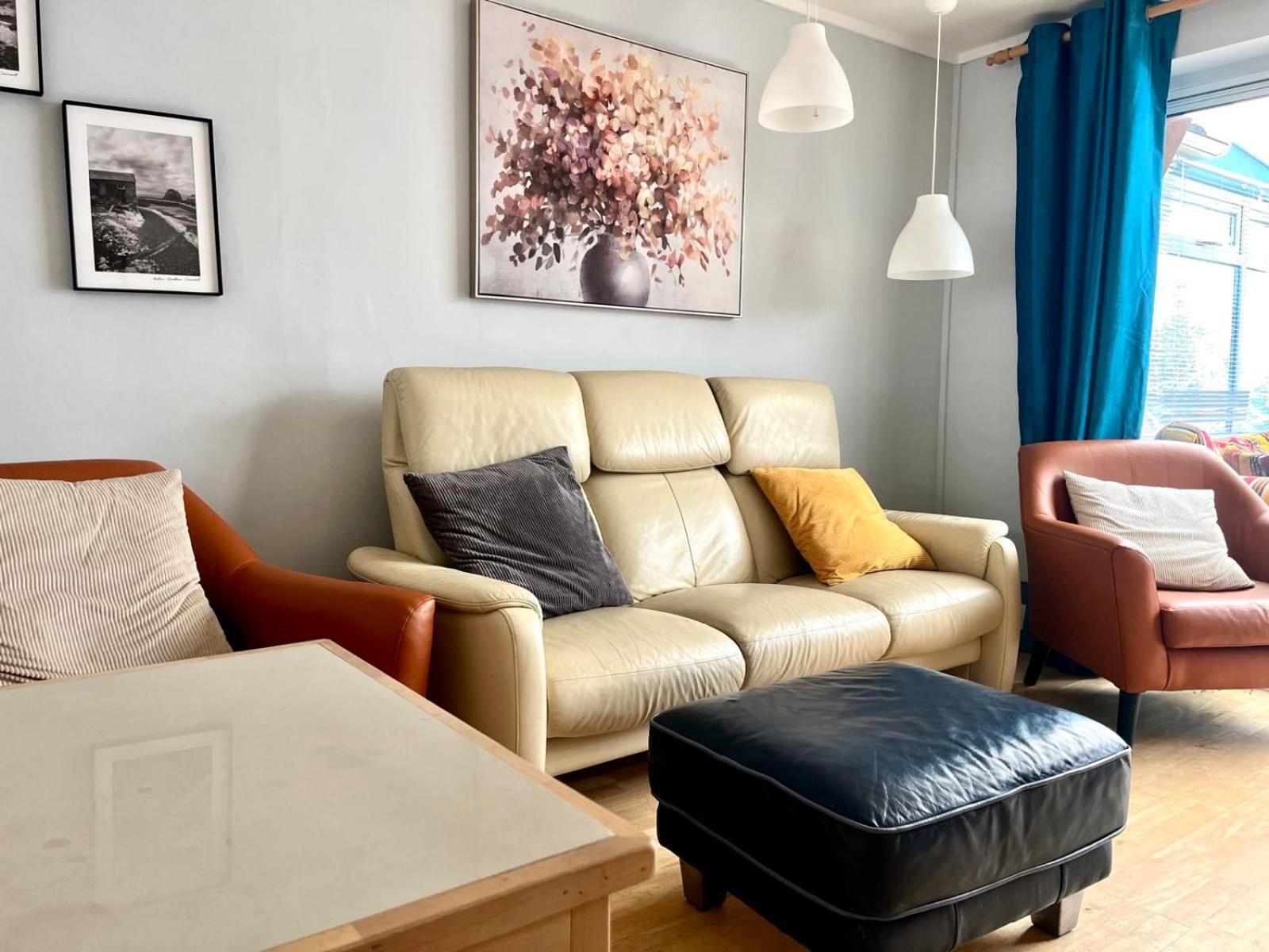 Lopez Home Crawley Ifield Экстерьер фото